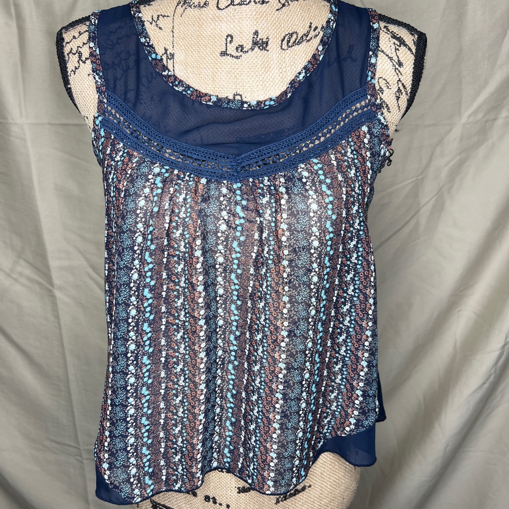 January 7 USA crop top, see description for measurements.
